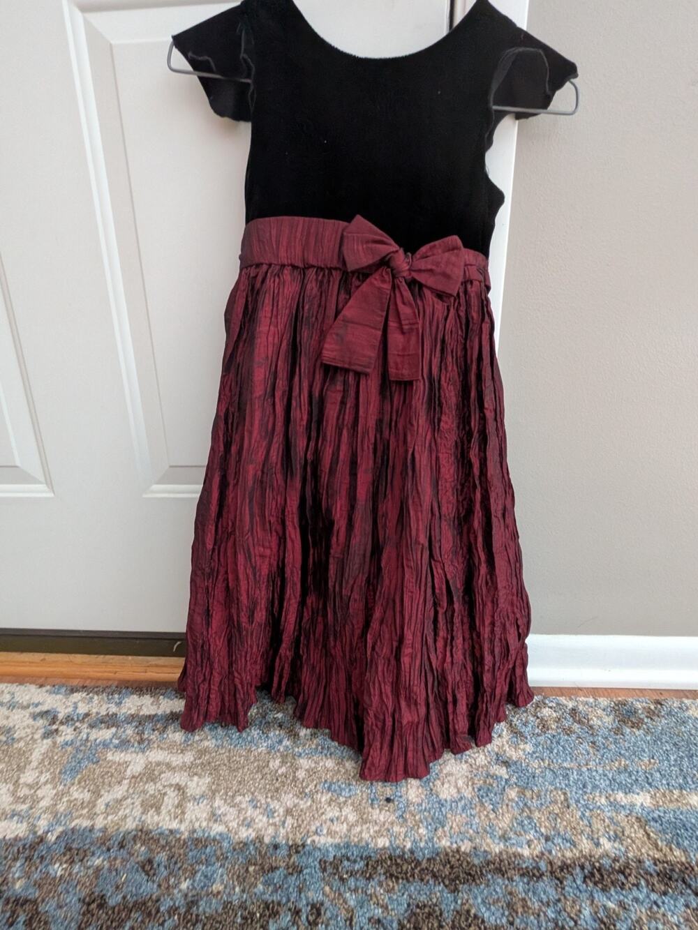 Little Miss Black / Red Dress formal 6 X